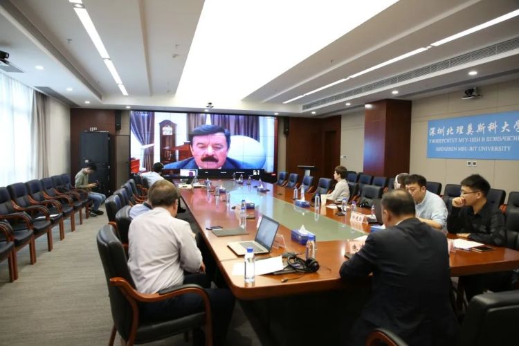 f1dfa2d0e9946e5a3dfe754f8a02f659