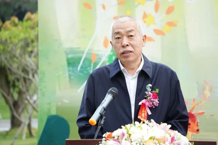 %e6%9d%8e%e5%92%8c%e7%ab%a0