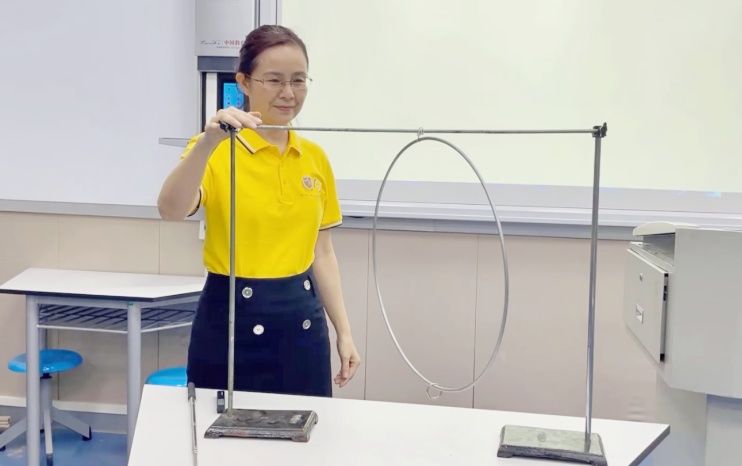 %e6%a2%81%e6%96%87%e5%b9%b3-jpg