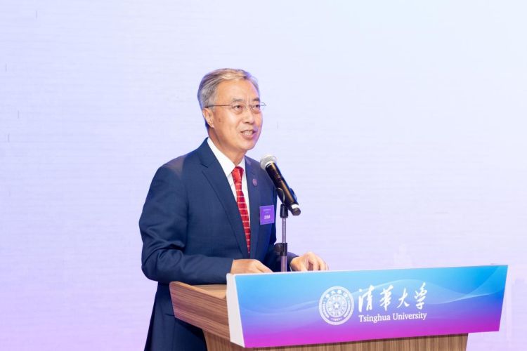 武晓峰作总结发言