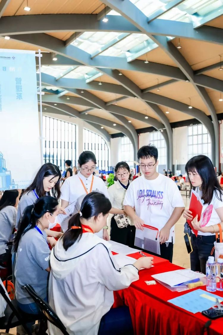 5d42e2ee0c23010a0595fb1a974418fd