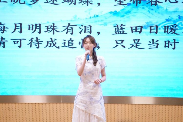 e20ff9a1f268d16c87d8f3f88784eee5